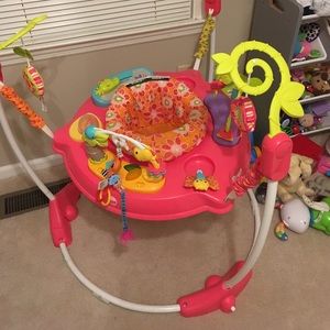 Girls adjustable bouncer.